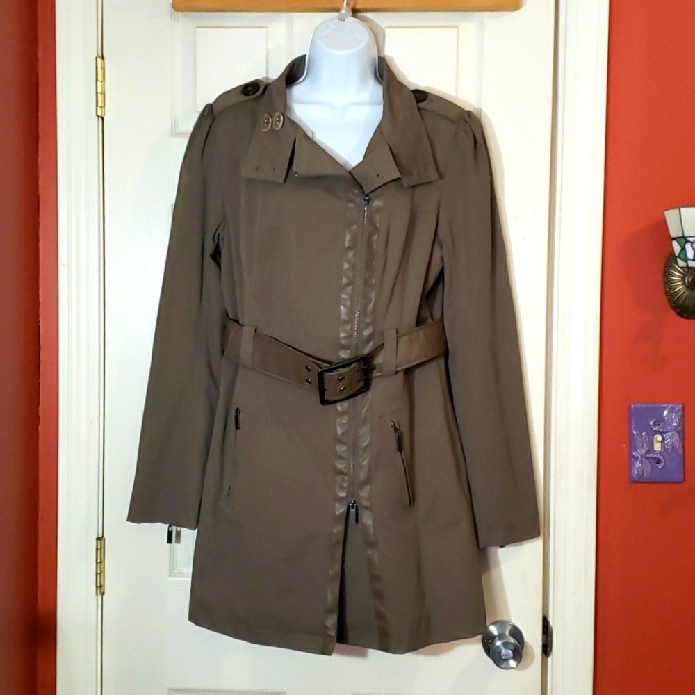 Worthington 3/4 length elegant coat
